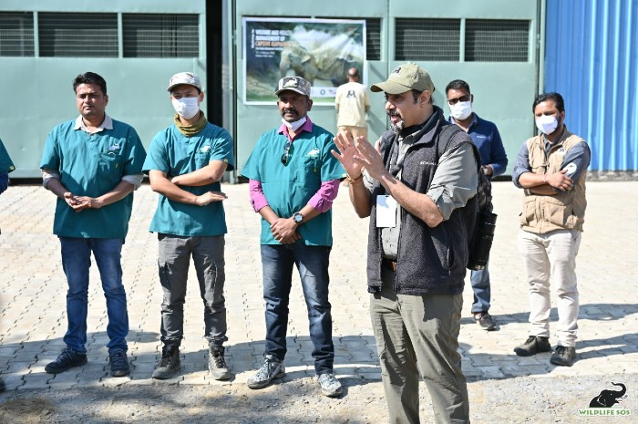 Kartick Satyanarayan and the veterinary team welcomes the participants to the elephant hospital
