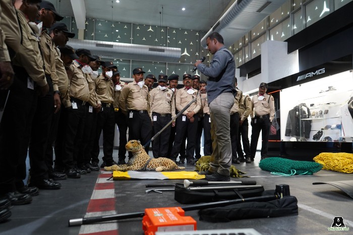 The Mercedes Benz staff was shown all the equipment used in leopard rescue operations 