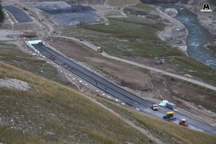 construction of highway in the middle of mountaneous areas 
